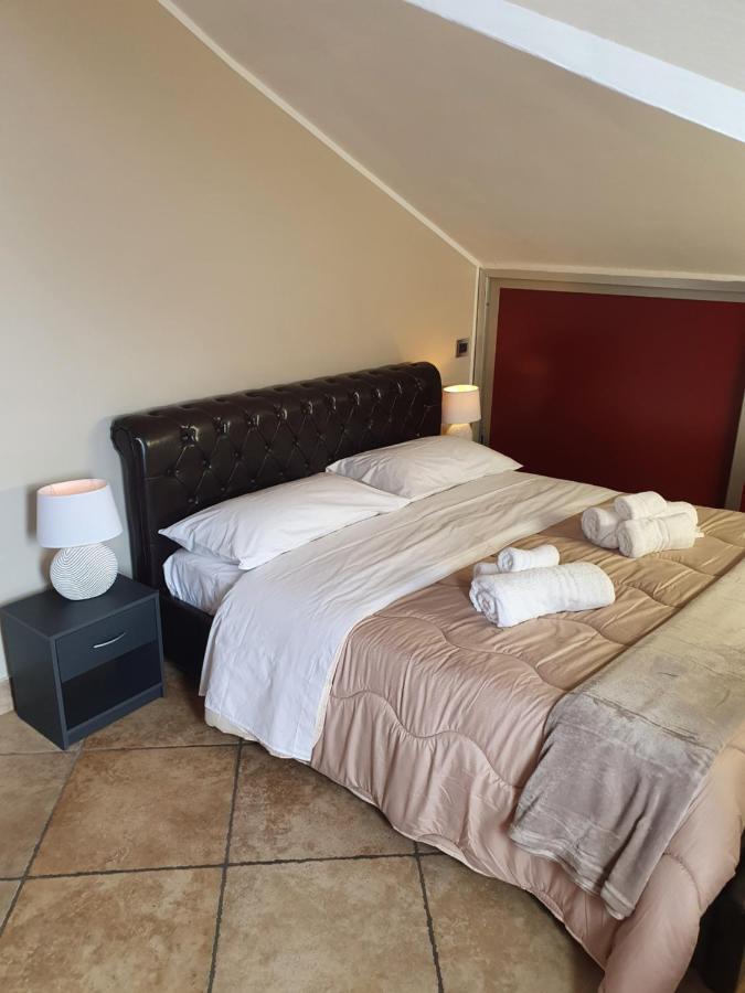 Attic A31 Apartament Rooftop Deluxe 산타 마리아 카푸아 베테레 외부 사진