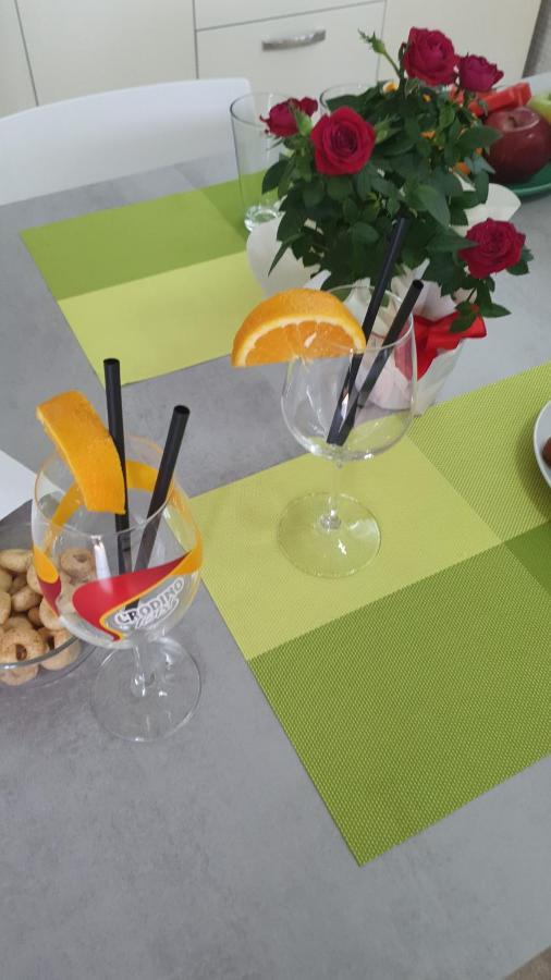 Attic A31 Apartament Rooftop Deluxe 산타 마리아 카푸아 베테레 외부 사진